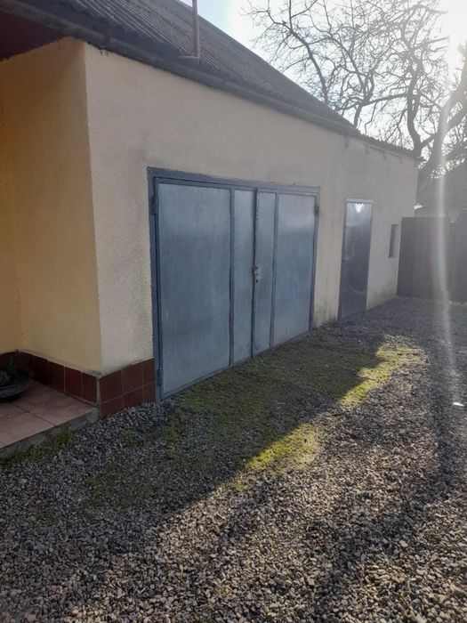 Продаж приватного будинку