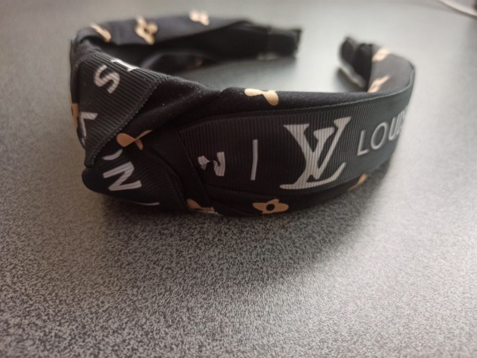 Louis Vuitton обруч
