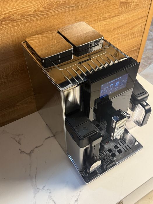 Квомашина Delonghi Maestosa EPAM 960.75.GLM з Гарантією