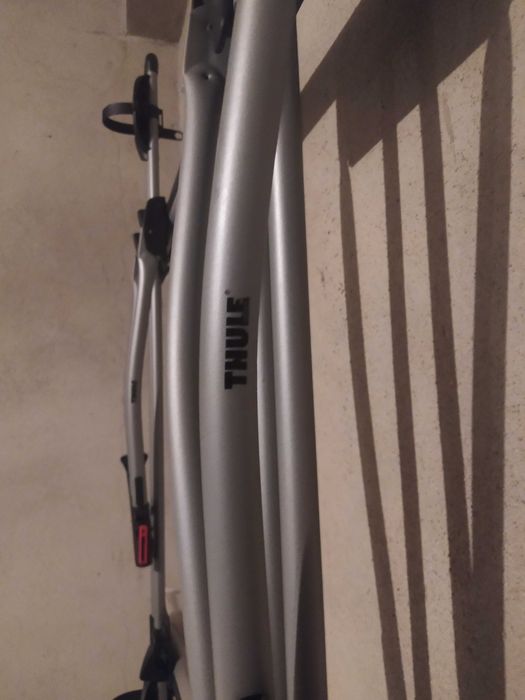 Barras de tejadilho Thule SmartRack + 2 suportes Thule FreeRide