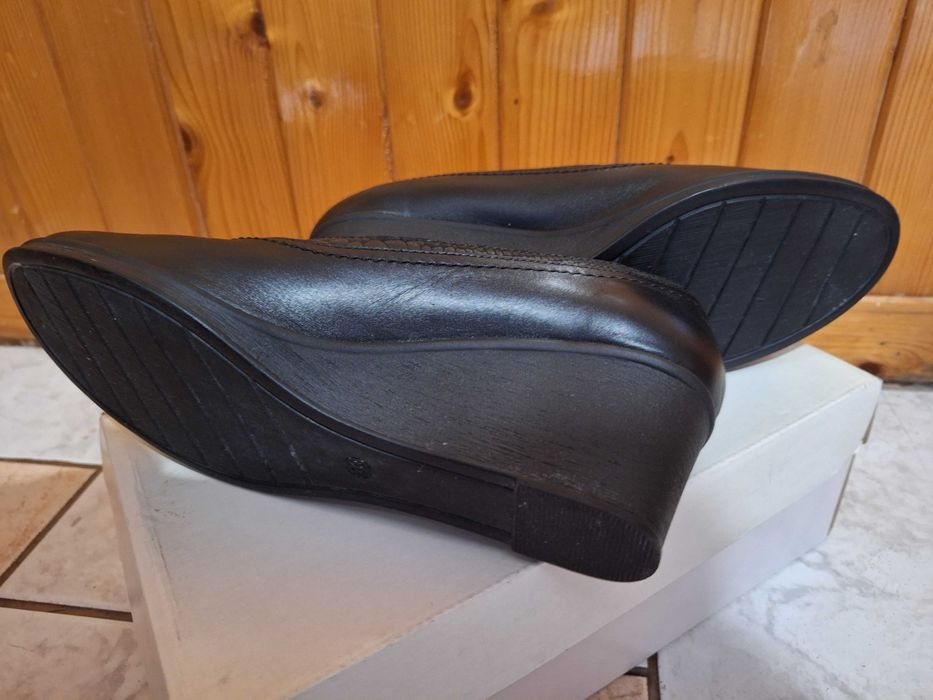 Buty Finezja 41, skóra naturalna, koturna