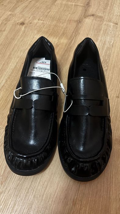Нові шкільні туфлі лофери Zara 34р (21.6 см)