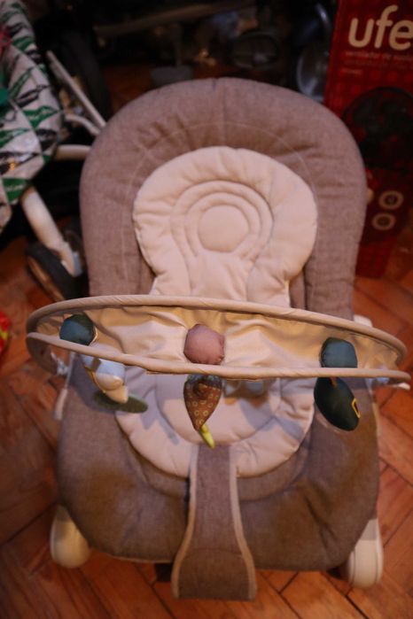 Espreguiçadeira Bebé Chicco com Arco de Brinquedos (1 por 25€ | 2 por 40€)