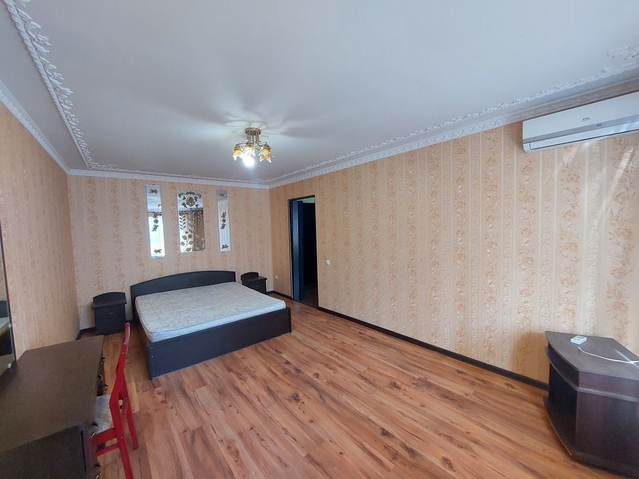 Здаю 1 кімнатну квартиру на Площі Перемоги