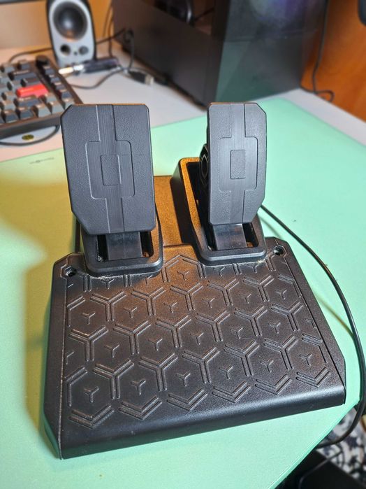 Kierownica Thrustmaster 128