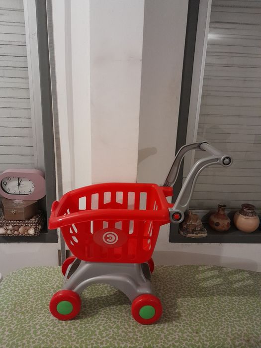 Vendo Carrinho de Compras para Criança muito bonito como novo