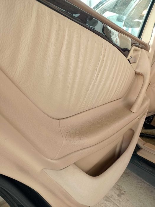 Mercedes-Benz E270 CDI Avantgard Homolg. 7 passageiros
