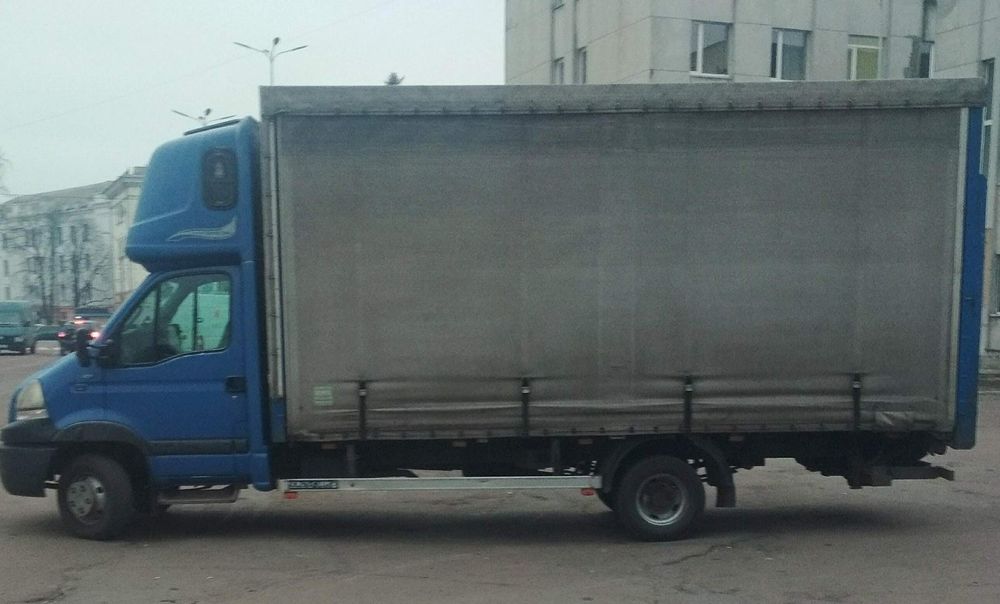 Вантажні перевезення по місту та Україні.