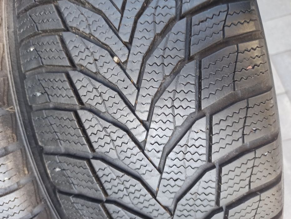 Зимняя резина ПАРА 215/65 R16 Nexen Winguard SUV