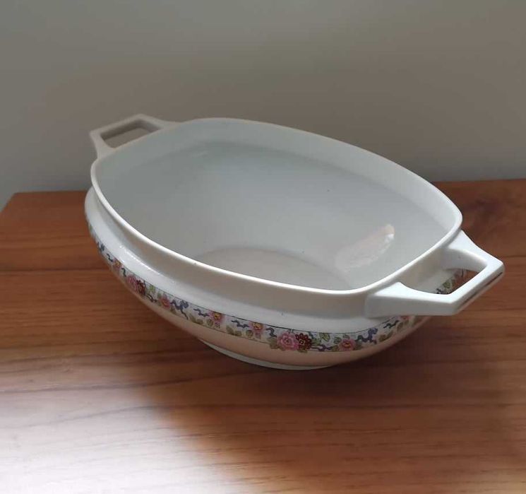 Terrina sem tampa