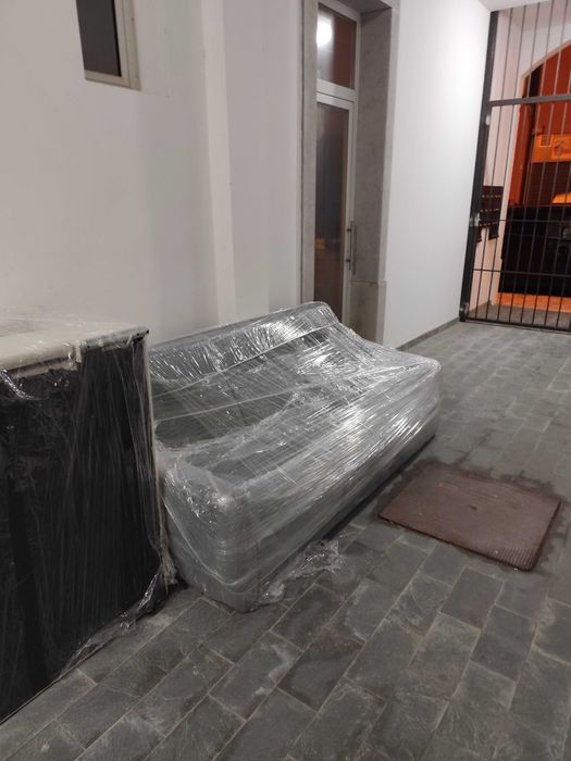 Conjunto de 2 sofás muito bonitos com 2 meses de uso