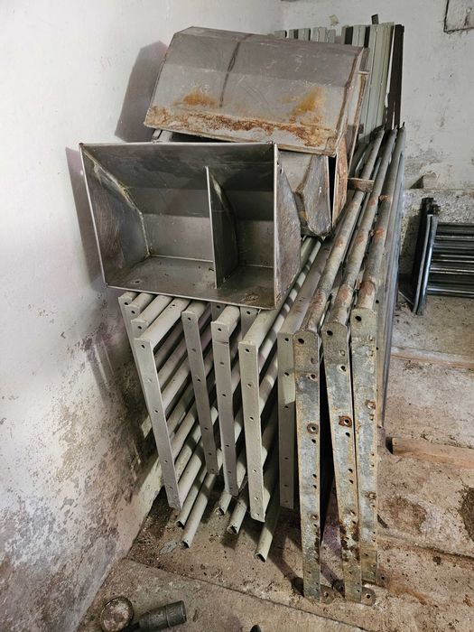 Kojce postojowe pojedynki dla loch