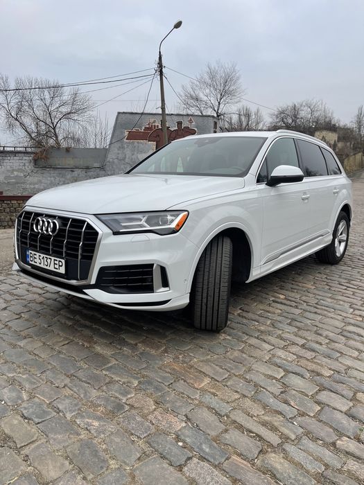 Срочно! Продаи Audi q7 2020 пробег 5000
