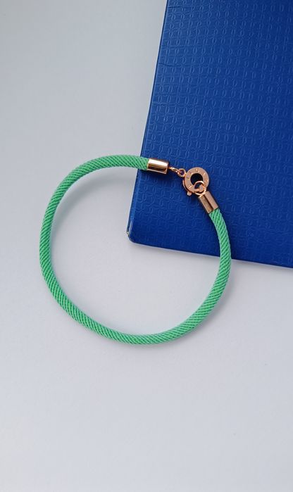 Браслет червона, чорна, бірюза  нитка булгарі. Красная нить