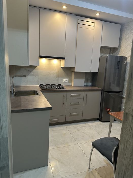 Здам 1 кімнату кв. в районі пр. Івана Мазепи.