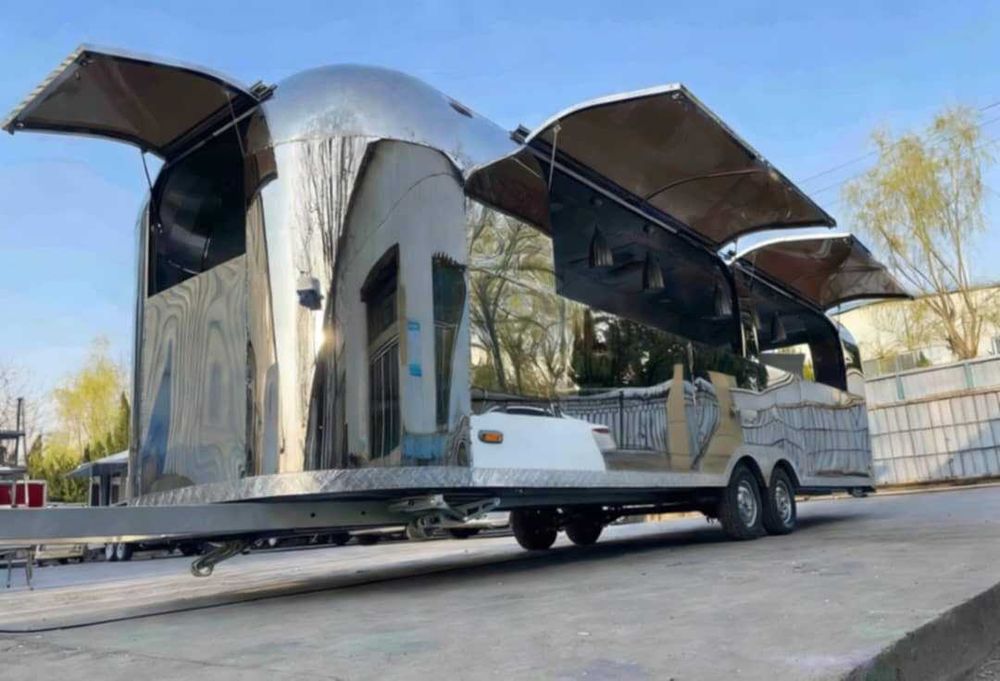 Przyczepa gastronomiczna typu Airstream 7 m 2025 Food Truck foodtruck
