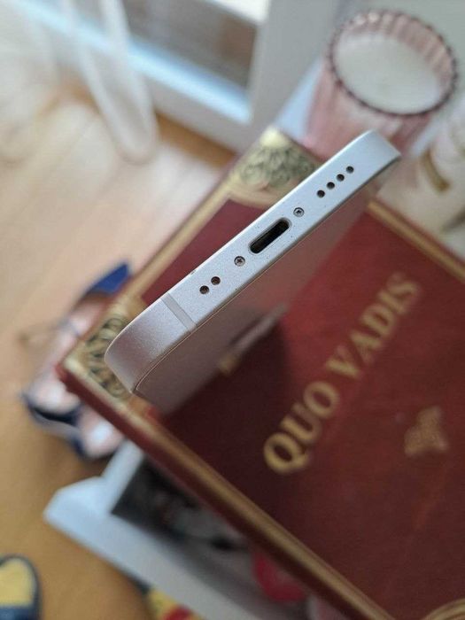 iPhone 12 mini, biały, stan bardzo dobry