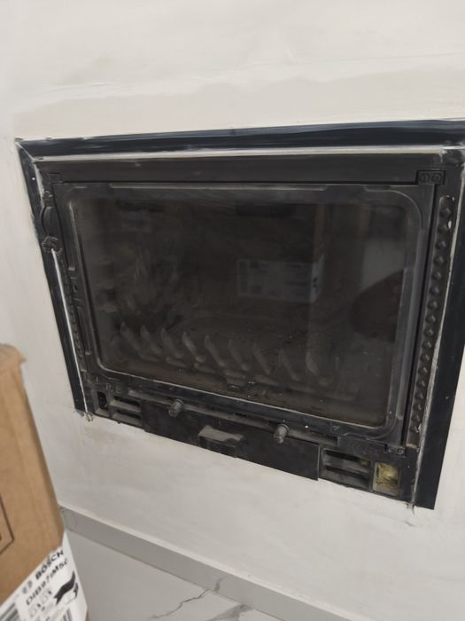 Recuperador de calor em ferro fundido 67x54x42 cm – Bom estado