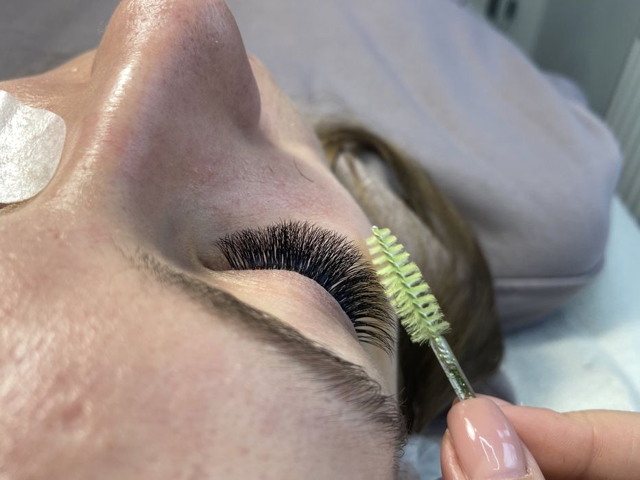 Наращивание ресниц и ламинирование ресниц