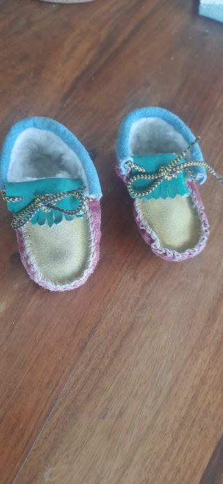 Sapatos bebé várias cores