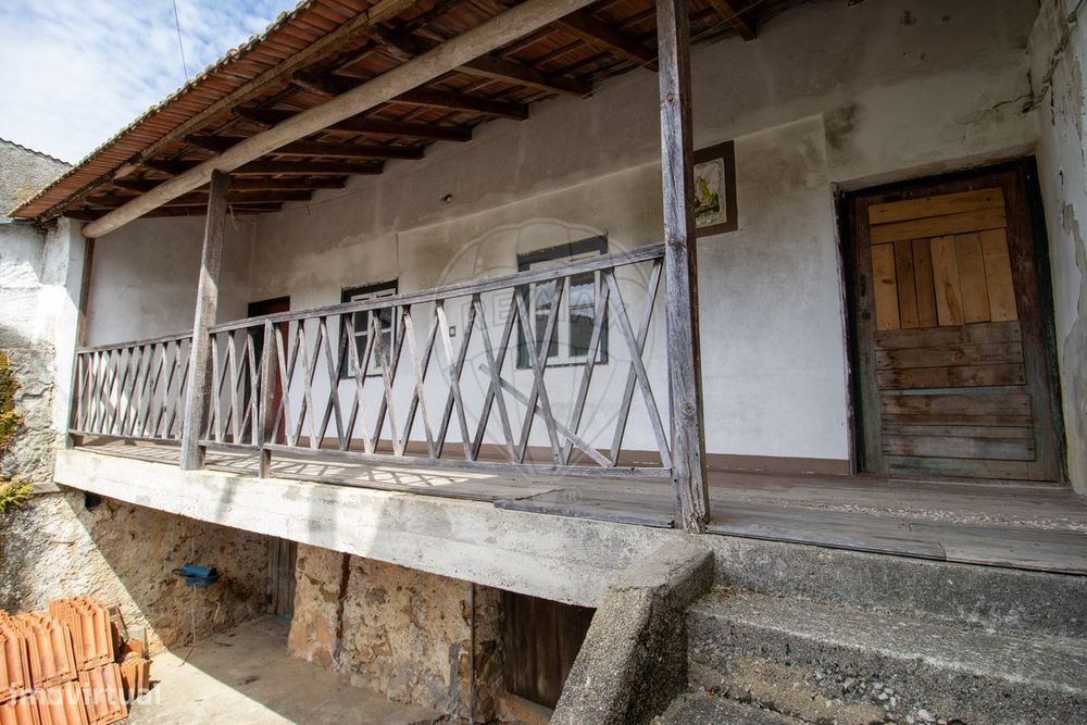 Moradia T3 para venda — São Miguel de Poiares, Coimbra
