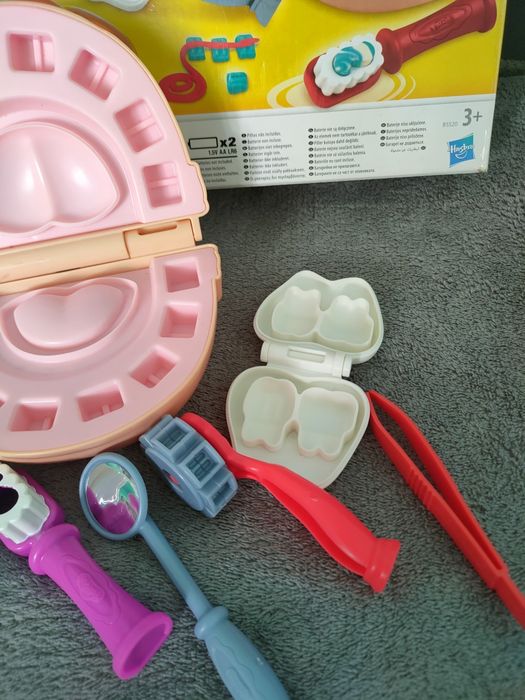 Zestaw Play-Doh Dr Dentysta