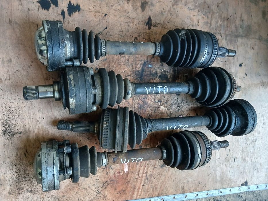 Кулак Полуось Піввісь Мерседес Віто Vito 638  2.2