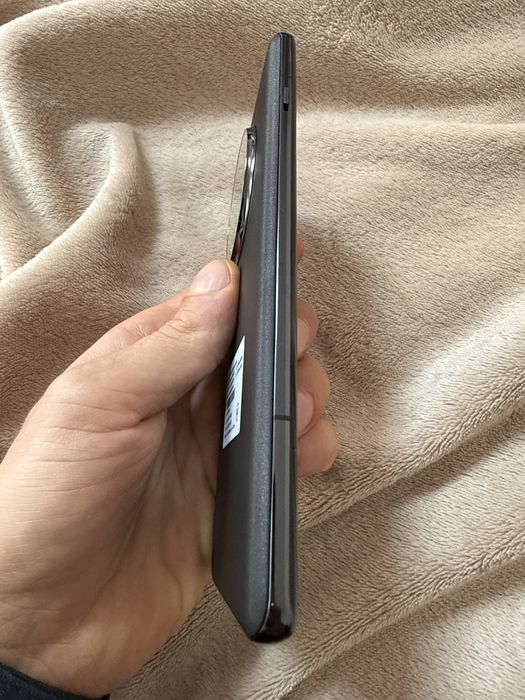 One plus 12 512gb Global