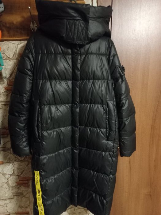 Продам зимову куртку