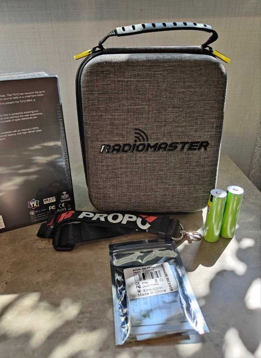 TX12 Radiomaster ERLS MKII M2 Нові пульти + акуми 18650, кейс, шнурок