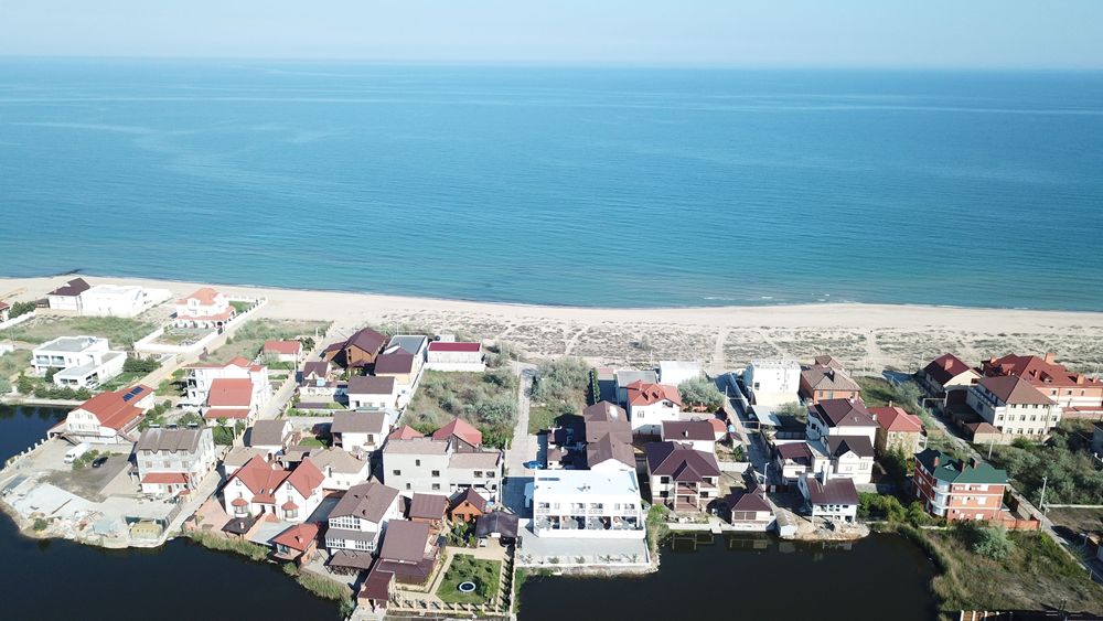 Вілла «БУГАЗ» 8-10 чол ваш рай на березі Моря!Мангал у кожній віллі