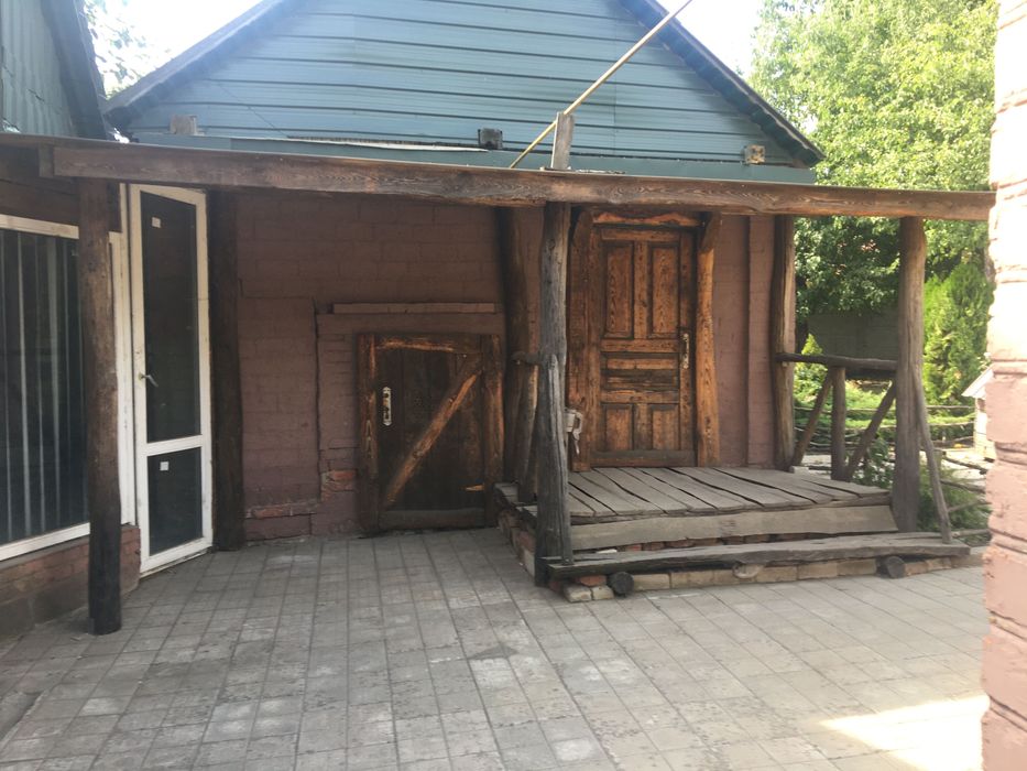 Продам дом - усадьбу 30 соток в черте города без посредников