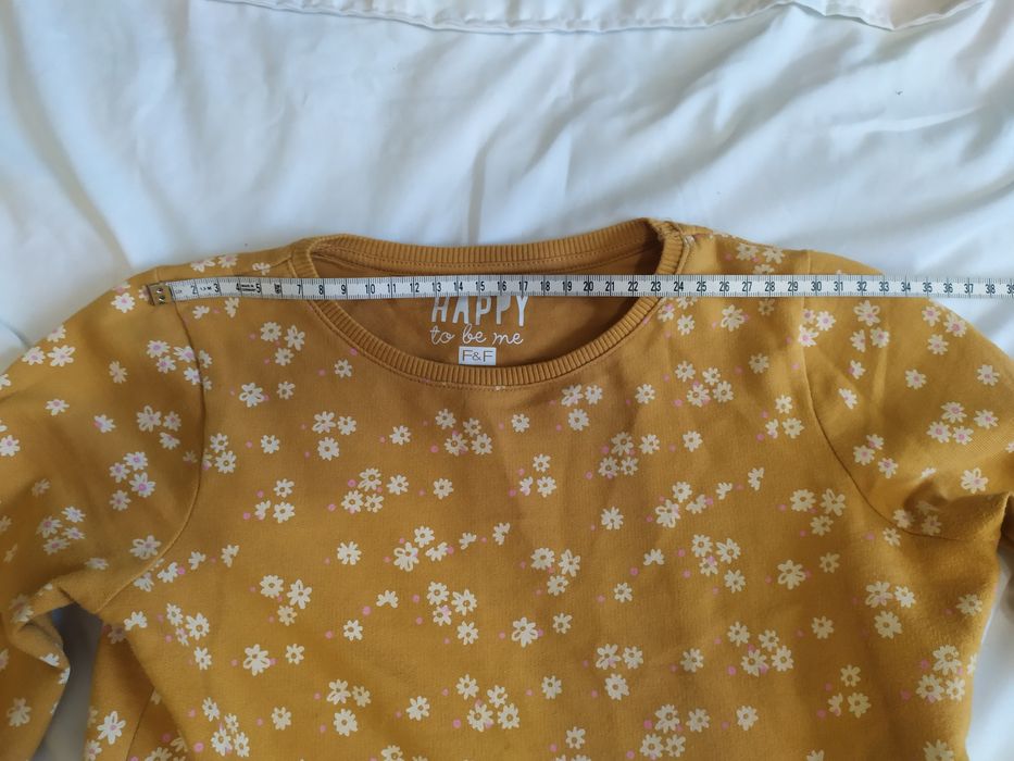 Плаття в квітковий принт. Розмір :орієнтовно 6-8р залежно від дитини.Т