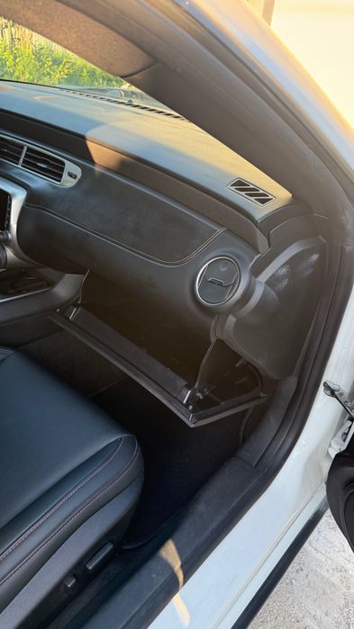 Продаю Chevrolet Camaro RS