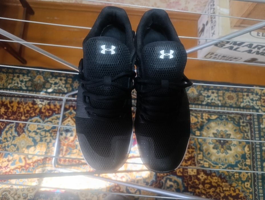 Кроссовки Under Armour 45 размер