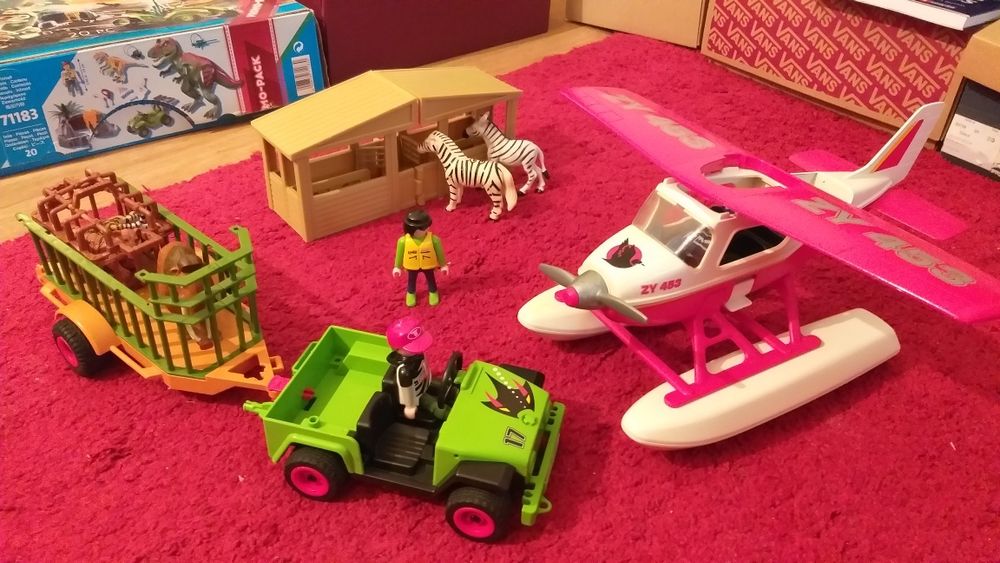 Playmobil carro e hidroavião