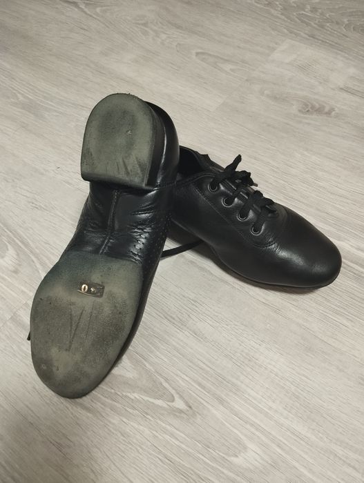 Продам дитячі туфлі
