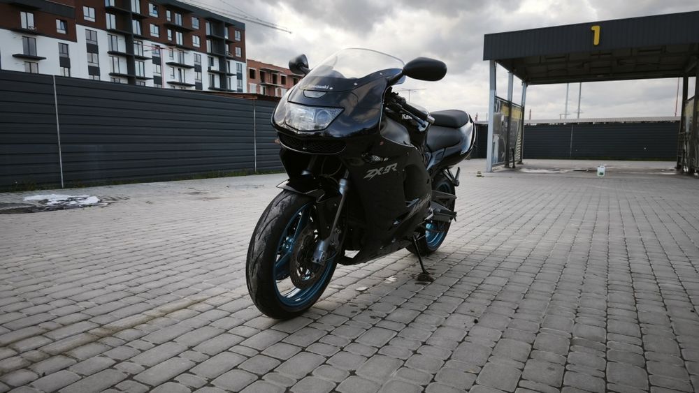 Кавасаки ZX9R 1996