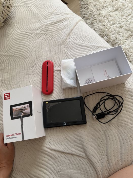 Накамерний монітор Zhiyun TransMount 5.5" Full HD