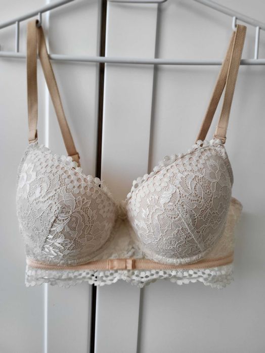 Przepiekny biustonosz 70D esotiq koronkowy