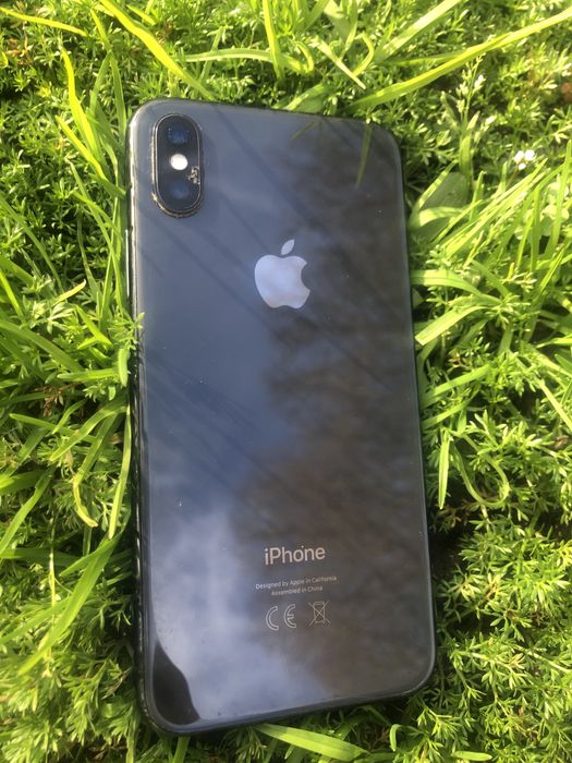 IPhone X 64 GB em bom estado