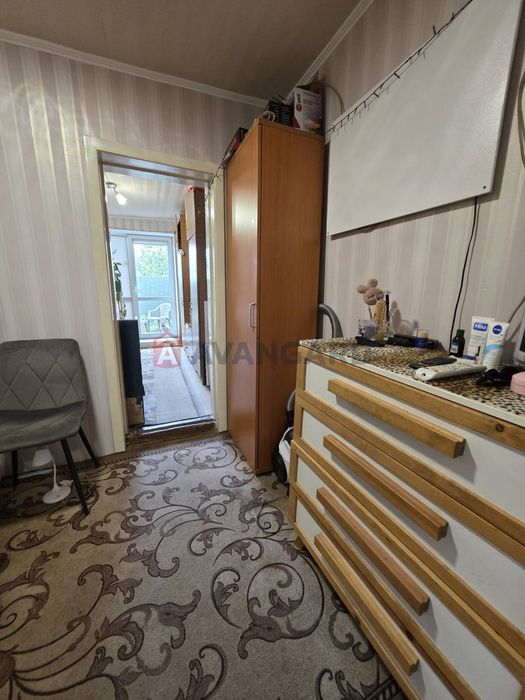 У продажі будинок в центрі  міста.
