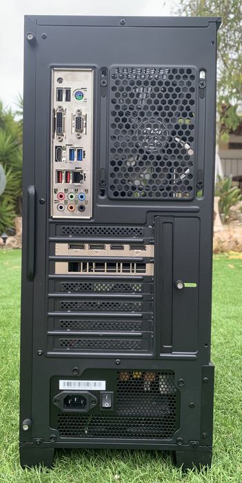 Set up gaming PC, mouse, keyboard, and monitor64584622600578122