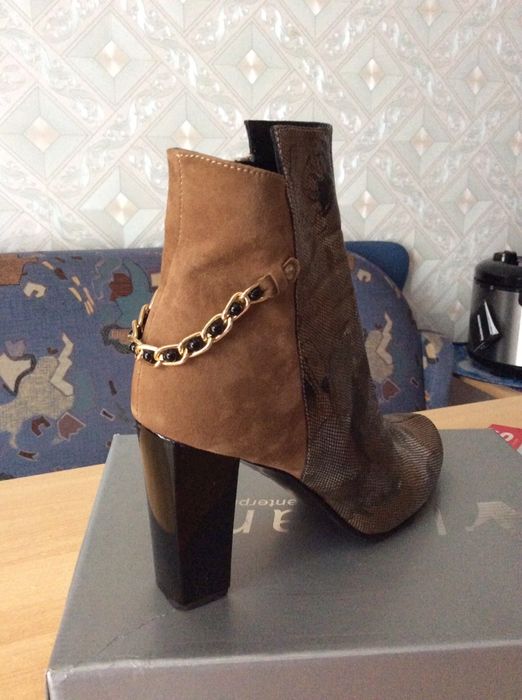 Продам ботинки кожаные демисезонные