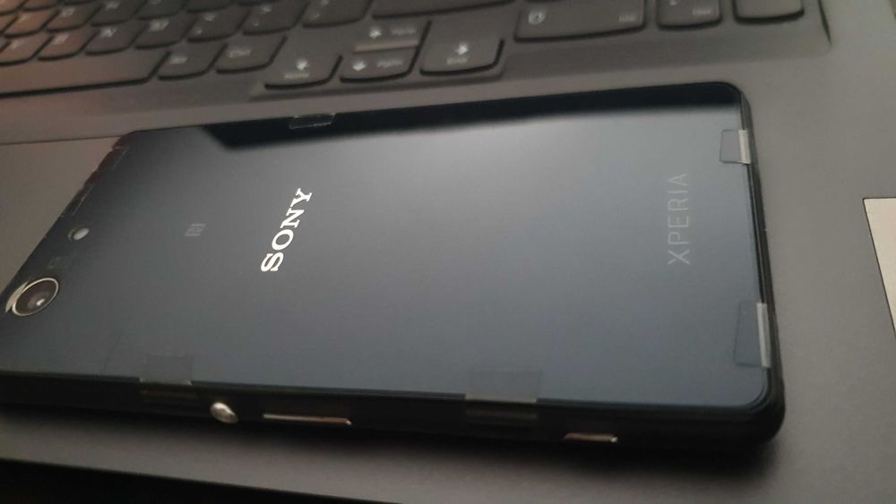 sony Xperia z3 compact sprawny, czytaj  tekst