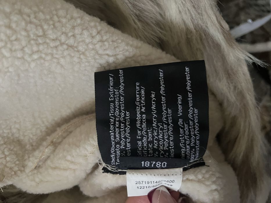 Довга жіноча дублянка з хутром, розмір L–XL, нова з біркою