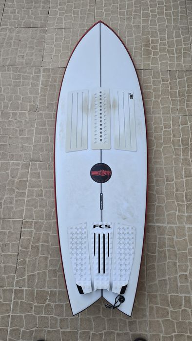 Prancha JS Red Baron 5,9 como nova com quilhas incluídas