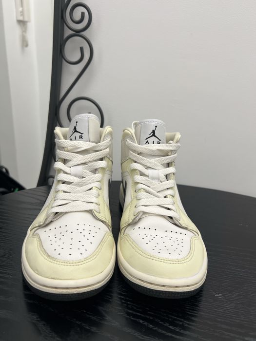 nike jordan 1 mid