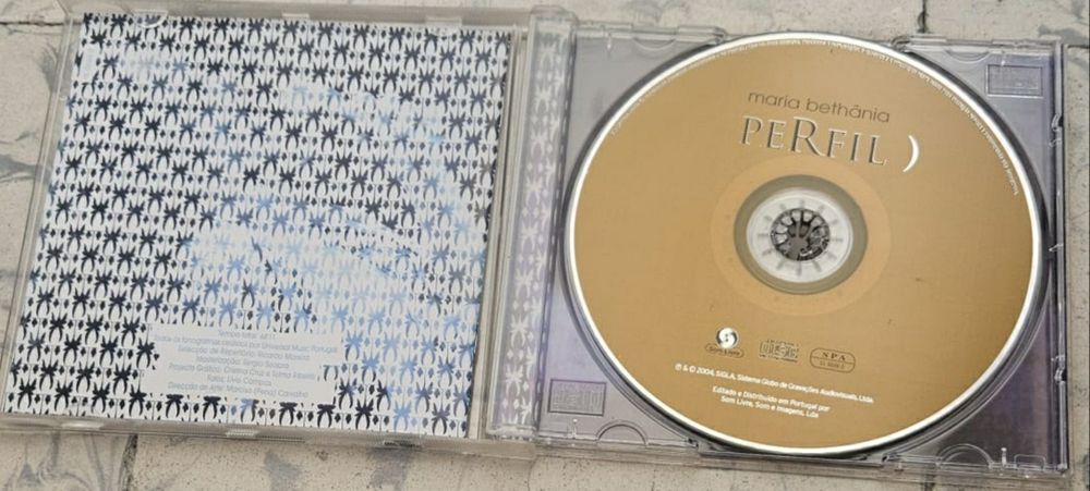 CD Maria Bethânia - Perfil
