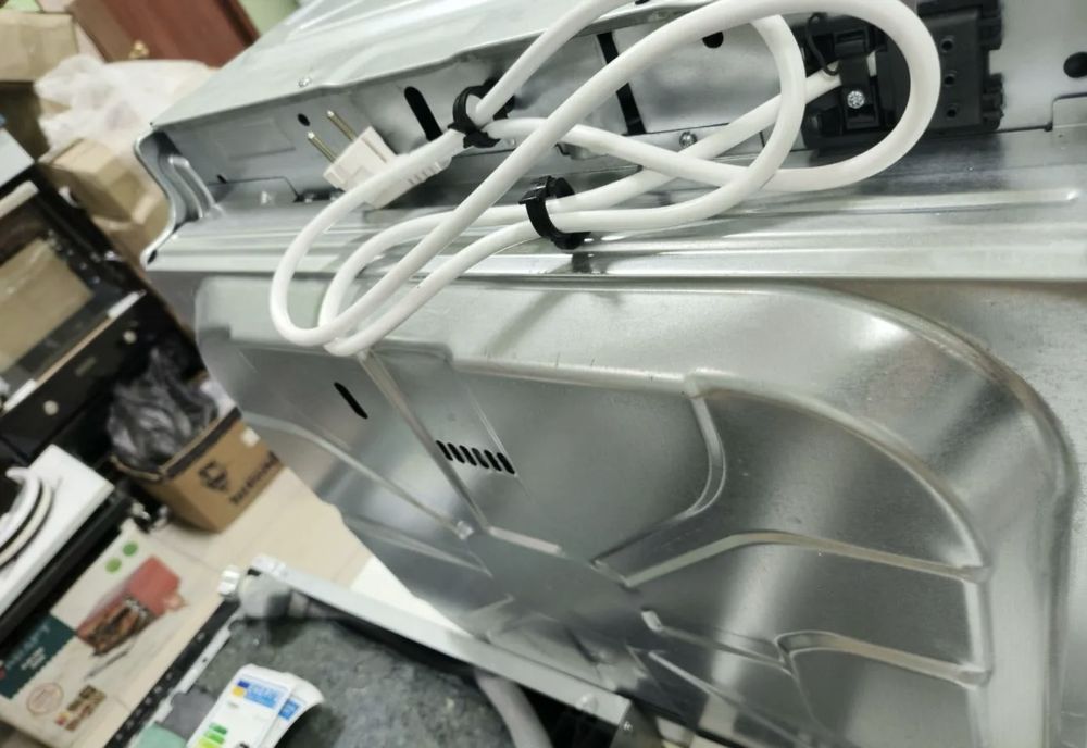 Духовий шкаф electrolux kocbp39x новий з єс гарантія доставка занос